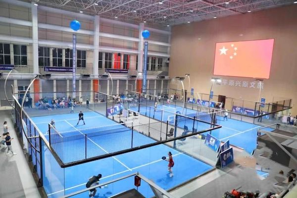 Pistas de Pádel Indoor Profesionales